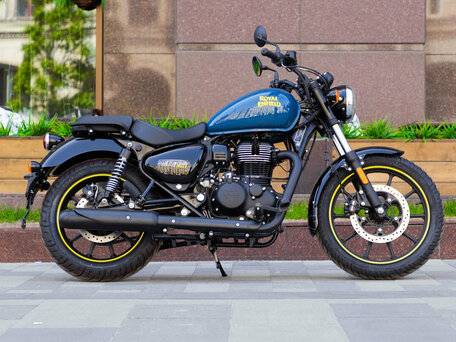 2024 Royal Enfield Meteor, красный, 469900 рублей, вид 5