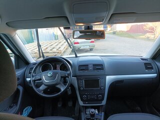 2014 Skoda Yeti I, белый, 1005000 рублей, вид 5