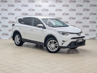 2017 Toyota RAV4 IV (XA40) Рестайлинг, белый, 2149000 рублей, вид 3