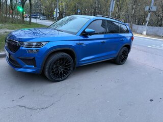 2023 Skoda Kodiaq I Рестайлинг, синий, 4000000 рублей, вид 1