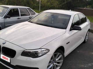 2014 BMW 5 серии 528i xDrive VI (F10/F11/F07) Рестайлинг, белый, 1400000 рублей, вид 3