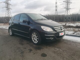 2008 Mercedes-Benz B-Класс 200 I (W245) Рестайлинг, чёрный, 600000 рублей, вид 3