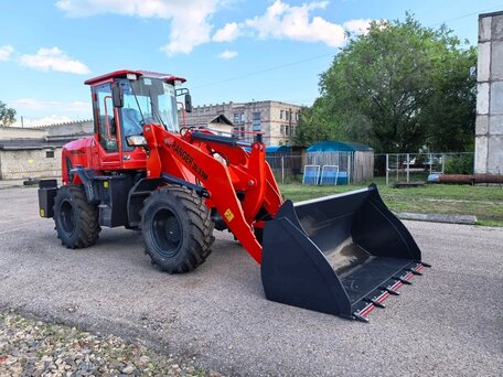 2026 Ranger ZL33M, красный, 2980000 рублей, вид 3