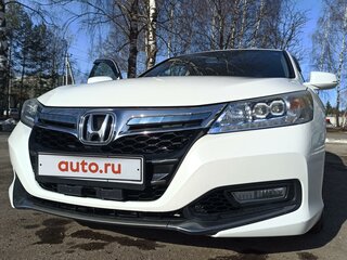 2013 Honda Accord Plug-In IX, белый, 1800000 рублей, вид 1