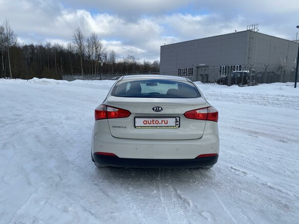 2014 Kia Cerato III, серебристый, 1000000 рублей - вид 5