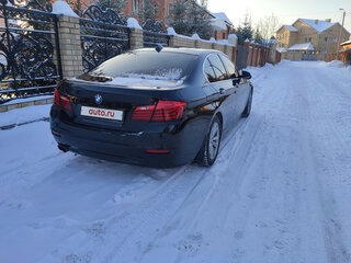 2013 BMW 5 серии 520i VI (F10/F11/F07) Рестайлинг, чёрный, 1900000 рублей, вид 5