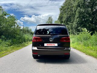 2011 Volkswagen Touran I Рестайлинг 2, коричневый, 1050000 рублей, вид 3