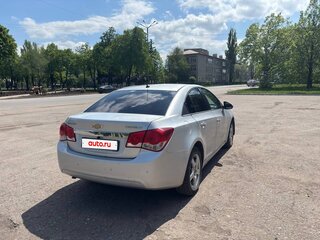 2012 Chevrolet Cruze I, серебристый, 750000 рублей, вид 4