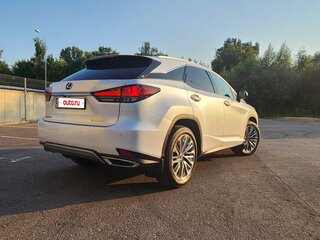 2019 Lexus RX 300 IV Рестайлинг, белый, 6400000 рублей, вид 4
