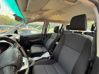 2022 Toyota Hilux VIII Рестайлинг 2, белый, 5500000 рублей, вид 4