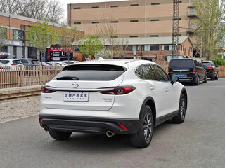 2021 Mazda CX-4 I Рестайлинг, белый, 1680000 рублей, вид 5