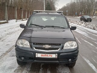 2010 Chevrolet Niva I Рестайлинг, чёрный, 450000 рублей, вид 1