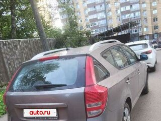 2010 Kia Ceed I Рестайлинг, бежевый, 550000 рублей, вид 3