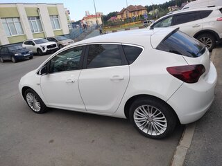 2012 Opel Astra J, белый, 795000 рублей, вид 5
