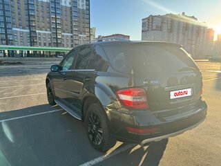 2009 Mercedes-Benz M-Класс 350 II (W164) Рестайлинг, чёрный, 1450000 рублей, вид 5