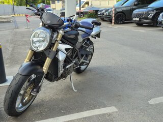 MV Agusta Brutale 910