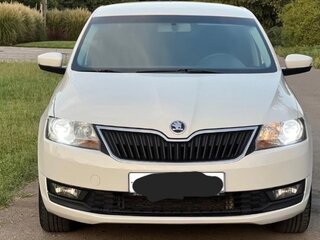 2018 Skoda Rapid I Рестайлинг, белый, 1700000 рублей, вид 1