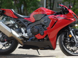 2018 Honda CBR 1000 RR/RA Fireblade, красный, 1178759 рублей, вид 3