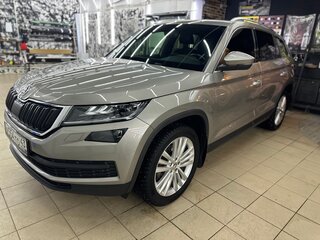 2021 Skoda Kodiaq I, серый, 3800000 рублей, вид 4