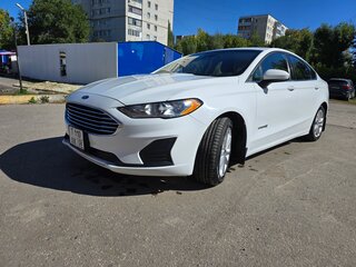 2019 Ford Fusion (North America) II Рестайлинг, белый, 1890000 рублей, вид 1