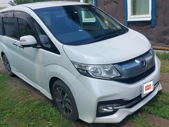 2017 Honda Stepwgn Spada V, белый, 1850000 рублей - вид 3