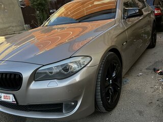 2013 BMW 5 серии 525d xDrive VI (F10/F11/F07), бежевый, 1750000 рублей, вид 1