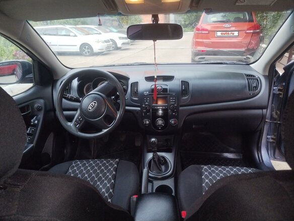 2009 Kia Cerato 5-speed II, серый, 730000 рублей - вид 7
