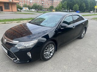 2018 Toyota Camry VII (XV50) Рестайлинг 2, чёрный, 3450000 рублей, вид 1