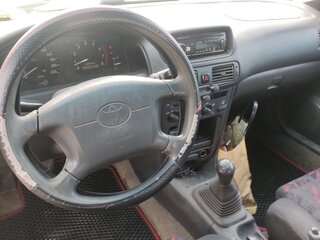 1998 Toyota Corolla VIII (E110), серебристый, 200000 рублей, вид 3