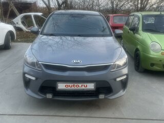 2020 Kia Rio IV, серый, 1300000 рублей, вид 1