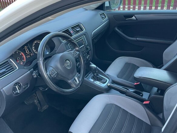 2014 Volkswagen Jetta VI, белый, 980000 рублей - вид 3