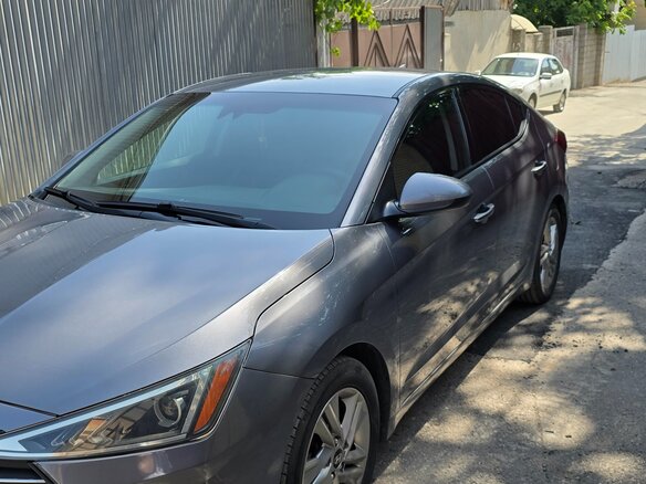 2018 Hyundai Elantra VI (AD) Рестайлинг, серебристый, 1550000 рублей - вид 3