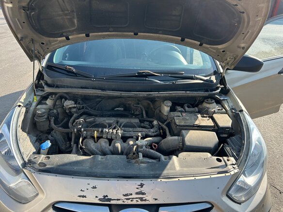 2012 Hyundai Solaris I, бежевый, 530000 рублей - вид 5