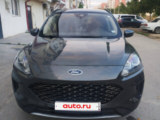 2020 Ford Escape IV, серый, 1800000 рублей, вид 3