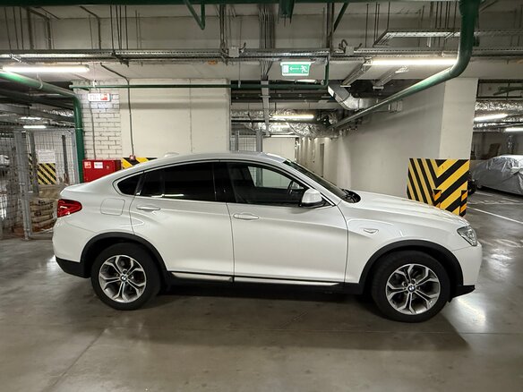 2018 BMW X4 20i I (F26), белый, 3325000 рублей - вид 3