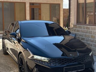 2020 Kia K5 III, чёрный, 2400000 рублей, вид 1