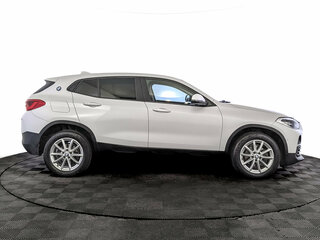 2019 BMW X2 sDrive18i I (F39), белый, 2329000 рублей, вид 4