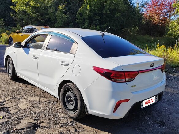 2018 Kia Rio IV, белый, 1050000 рублей - вид 3