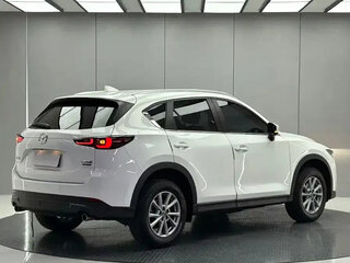 2023 Mazda CX-5 II Рестайлинг, белый, 2495600 рублей, вид 5