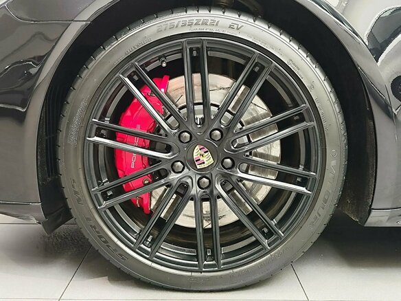 2017 Porsche Panamera Turbo II, чёрный, 5537000 рублей - вид 31