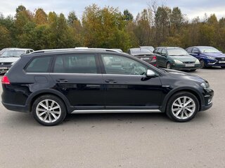 2016 Volkswagen Golf Alltrack VII, чёрный, 1810000 рублей, вид 4