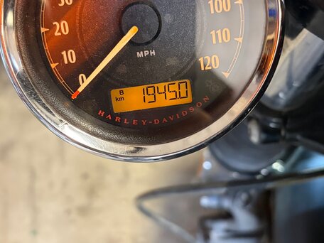 2016 Harley-Davidson Sportster 883, чёрный, 900000 рублей, вид 1