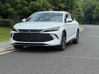 2025 BYD Qin L, белый, 1960010 рублей, вид 3