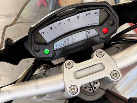 2009 Ducati Monster 1100, чёрный, 499000 рублей, вид 5