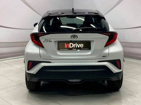 2022 Toyota C-HR I Рестайлинг, белый, 2800000 рублей, вид 5