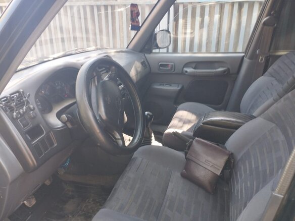 1997 Toyota RAV4 I (XA10), чёрный, 450000 рублей - вид 4