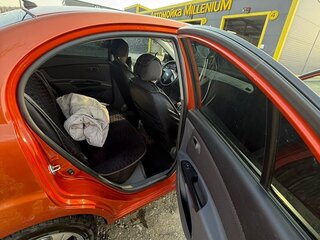 2010 Kia Rio II Рестайлинг, оранжевый, 550000 рублей, вид 4