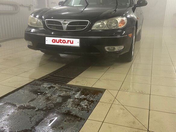 2004 Nissan Maxima V (A33), чёрный, 670000 рублей