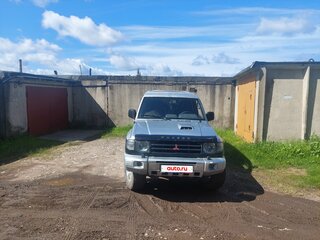 1999 Mitsubishi Pajero II Рестайлинг, серебристый, 520000 рублей, вид 2