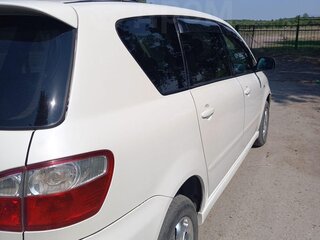 2004 Toyota Ipsum II (M20) Рестайлинг, белый, 950000 рублей, вид 5